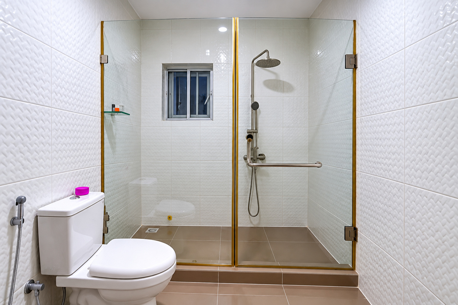 Executive Room bathroom